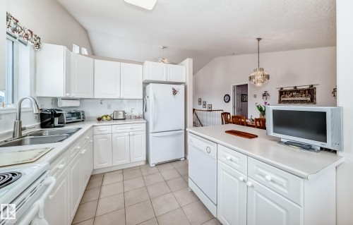 49 9718 176 Street, Edmonton, AB 
