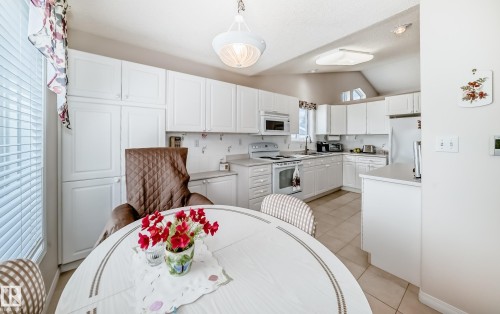 49 9718 176 Street, Edmonton, AB 