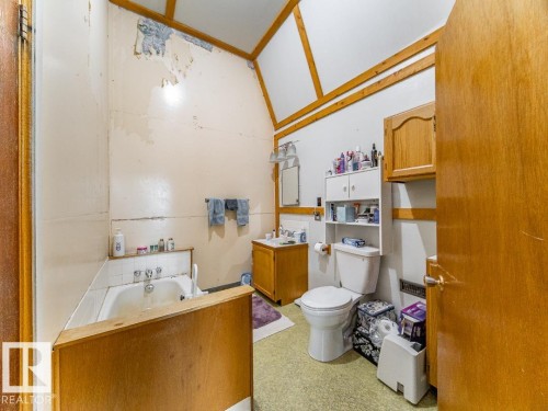 50409B Highway 16, Rural Yellowhead, AB 