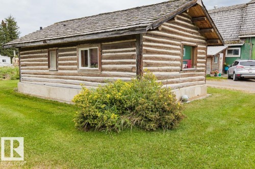 50409B Highway 16, Rural Yellowhead, AB 
