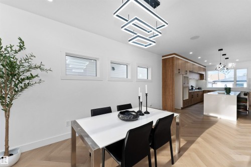 9624 86 Street, Edmonton, AB - Indoor Photo Showing Dining Room