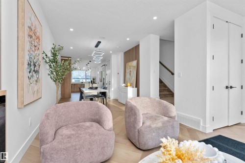 9624 86 Street, Edmonton, AB - Indoor Photo Showing Other Room