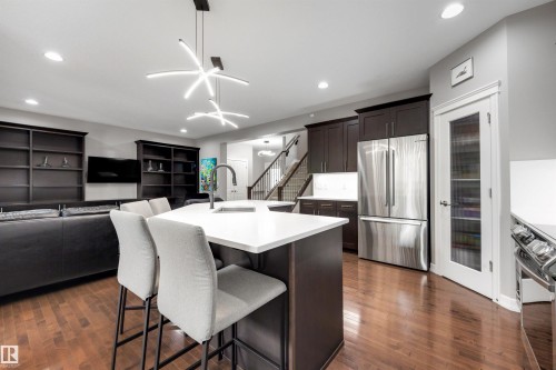 1507 Wates Place Sw, Edmonton, AB 