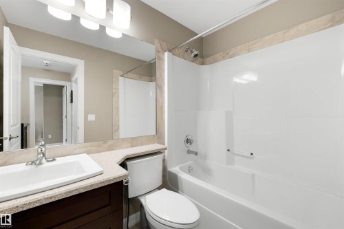 Full Bath - 1507 Wates Place Sw, Edmonton, AB 