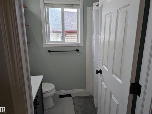 1113 Hermitage Road, Edmonton, AB 