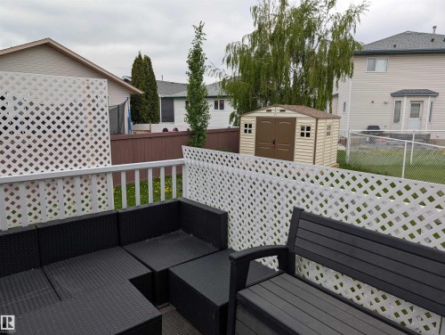 1113 Hermitage Road, Edmonton, AB 