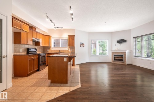 101 8931 156 Street, Edmonton, AB 