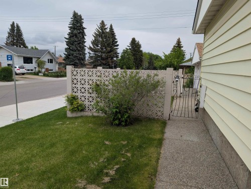 9443 75 Street, Edmonton, AB 