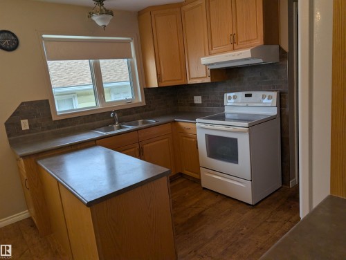 9443 75 Street, Edmonton, AB 