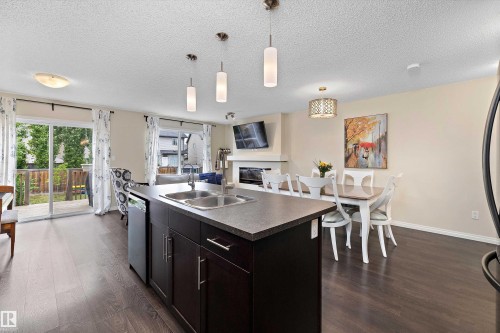 2152 Cassidy Wynd, Edmonton, AB 