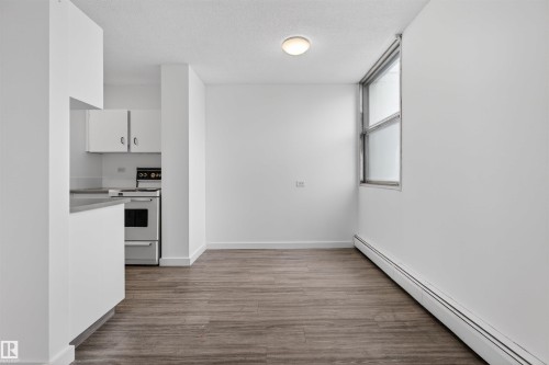 1007 9930 113 Street, Edmonton, AB - Indoor