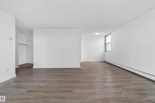 1007 9930 113 Street, Edmonton, AB - Indoor Photo Showing Other Room