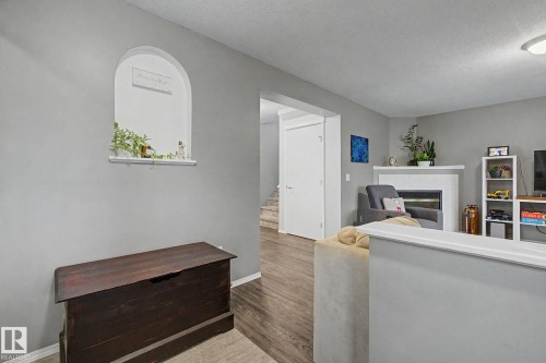4137 Tompkins Way, Edmonton, AB 