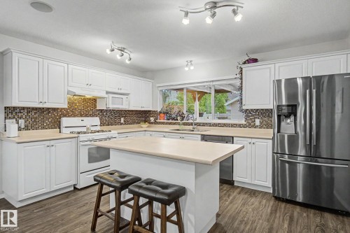 4137 Tompkins Way, Edmonton, AB 