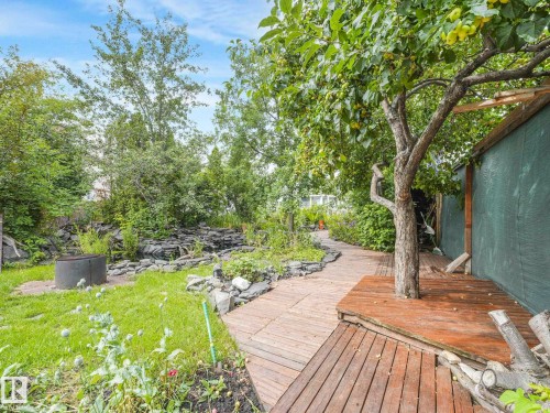 10206 173A Avenue, Edmonton, AB 