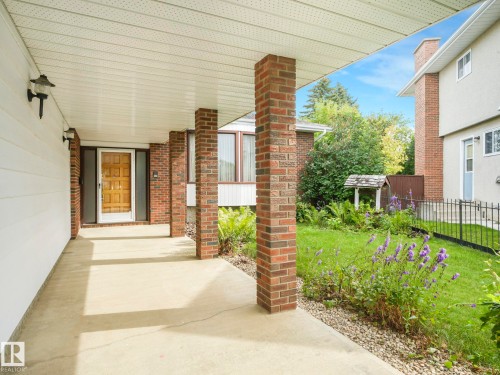10206 173A Avenue, Edmonton, AB 