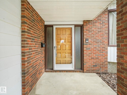 10206 173A Avenue, Edmonton, AB 
