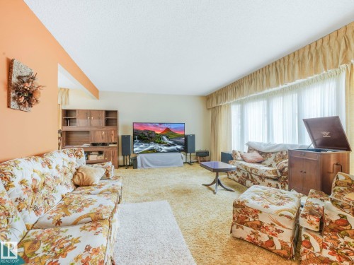 10206 173A Avenue, Edmonton, AB 