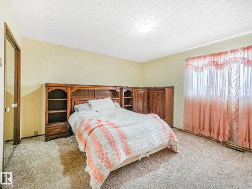 10206 173A Avenue, Edmonton, AB 