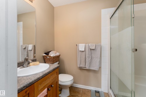 103 13710 150 Avenue, Edmonton, AB - Indoor Photo Showing Bathroom