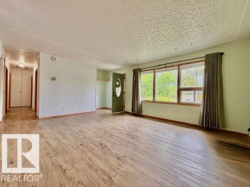 4104 55 Street, Wetaskiwin, AB 