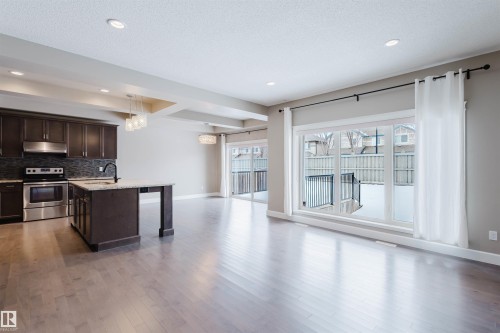 1957 Ainslie Link, Edmonton, AB 