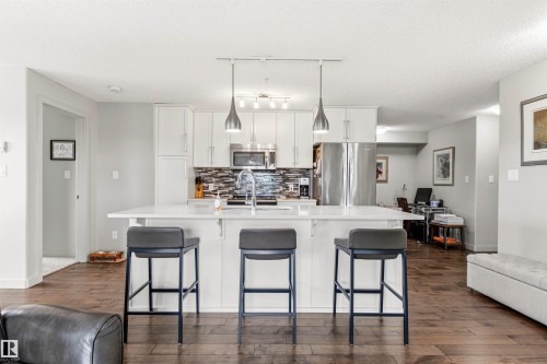 302 5510 Schonsee Drive, Edmonton, AB 