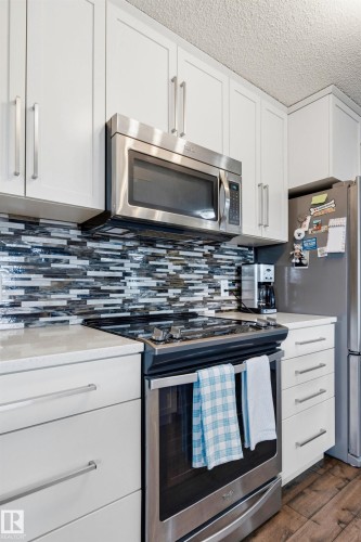 302 5510 Schonsee Drive, Edmonton, AB 