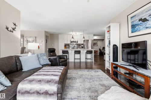 302 5510 Schonsee Drive, Edmonton, AB 