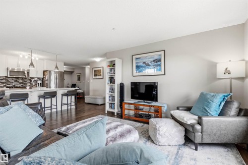 302 5510 Schonsee Drive, Edmonton, AB 