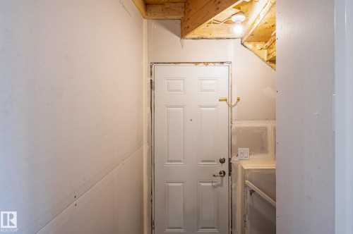 12112 35 Avenue, Edmonton, AB 