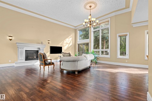 116 Windermere Crescent, Edmonton, AB 