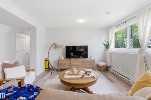 13007 135 Street, Edmonton, AB 