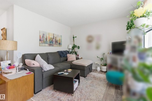 13007 135 Street, Edmonton, AB 