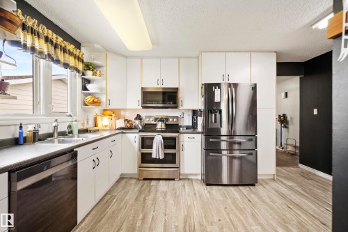 4304 42 Avenue, Leduc, AB 