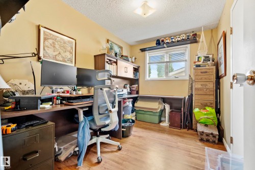 4304 42 Avenue, Leduc, AB 