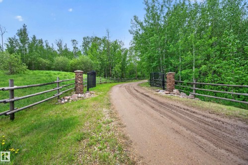 23007 Twp Rd 505A, Rural Leduc County, AB 