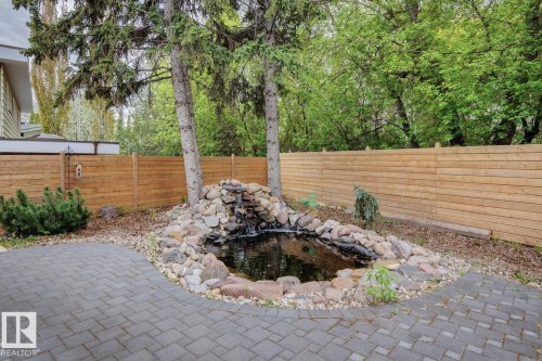 13615 Buena Vista Road Nw, Edmonton, AB - Outdoor