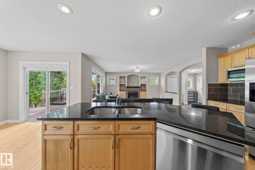 8097 Shaske Drive, Edmonton, AB 