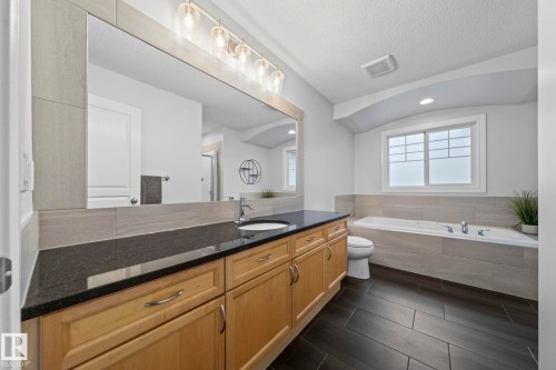 8097 Shaske Drive, Edmonton, AB 