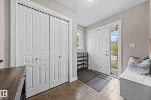 8097 Shaske Drive, Edmonton, AB 