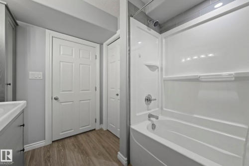 8097 Shaske Drive, Edmonton, AB 