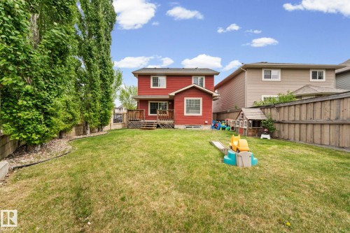 8097 Shaske Drive, Edmonton, AB 