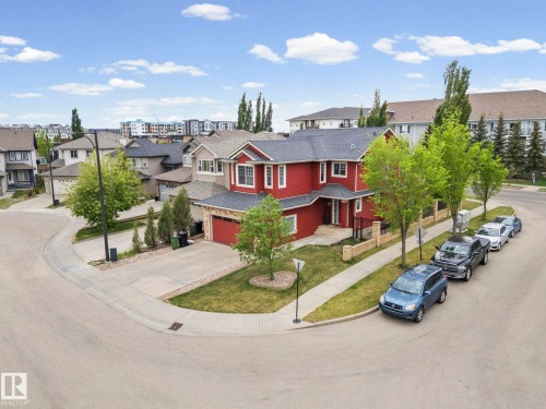 8097 Shaske Drive, Edmonton, AB 