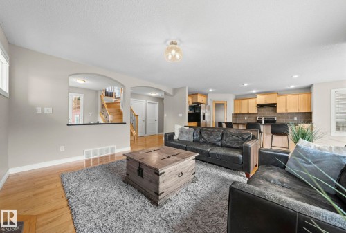 8097 Shaske Drive, Edmonton, AB 