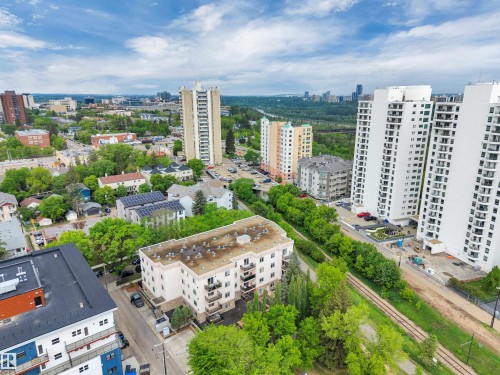 305 8631 108 Street, Edmonton, AB 