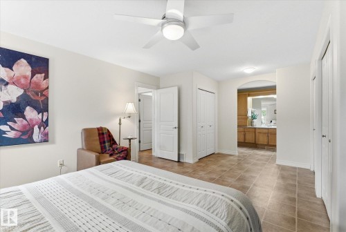 843 Oakland Place, Devon, AB 
