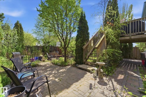 843 Oakland Place, Devon, AB 