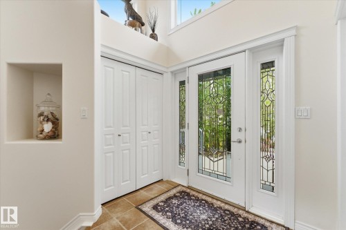 843 Oakland Place, Devon, AB 