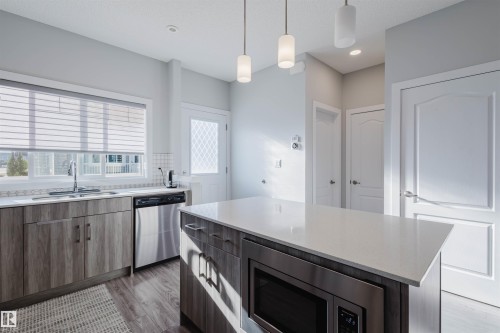 41 2215 24 Street, Edmonton, AB 